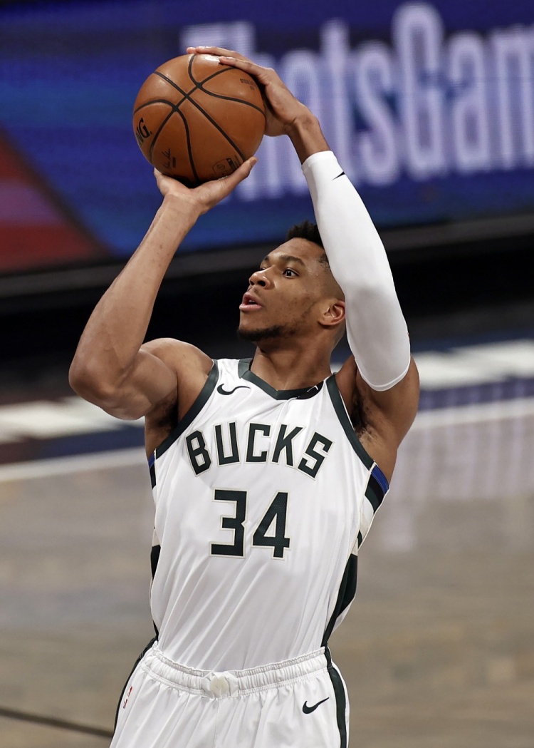 你怎么看？国米众将+主帅赛后均发声，对绝杀点球判罚不满（国米将帅赛后齐声不满：质疑绝杀点球判罚）