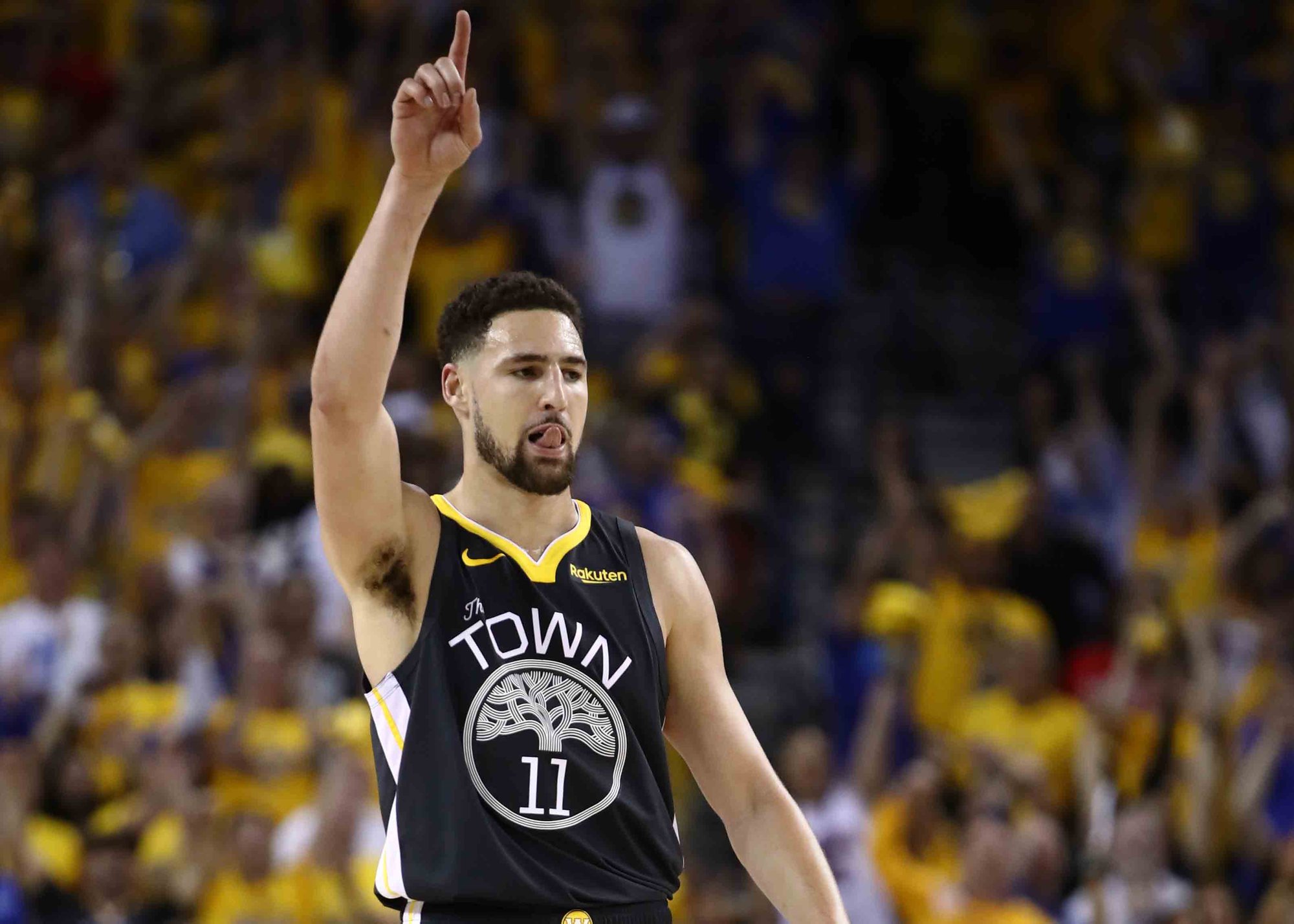 记者：里尔18岁中场布阿迪的团队否认球员与巴黎的转会传闻（记者：里尔18岁中场布阿迪被传转会巴黎，其团队予以否认）