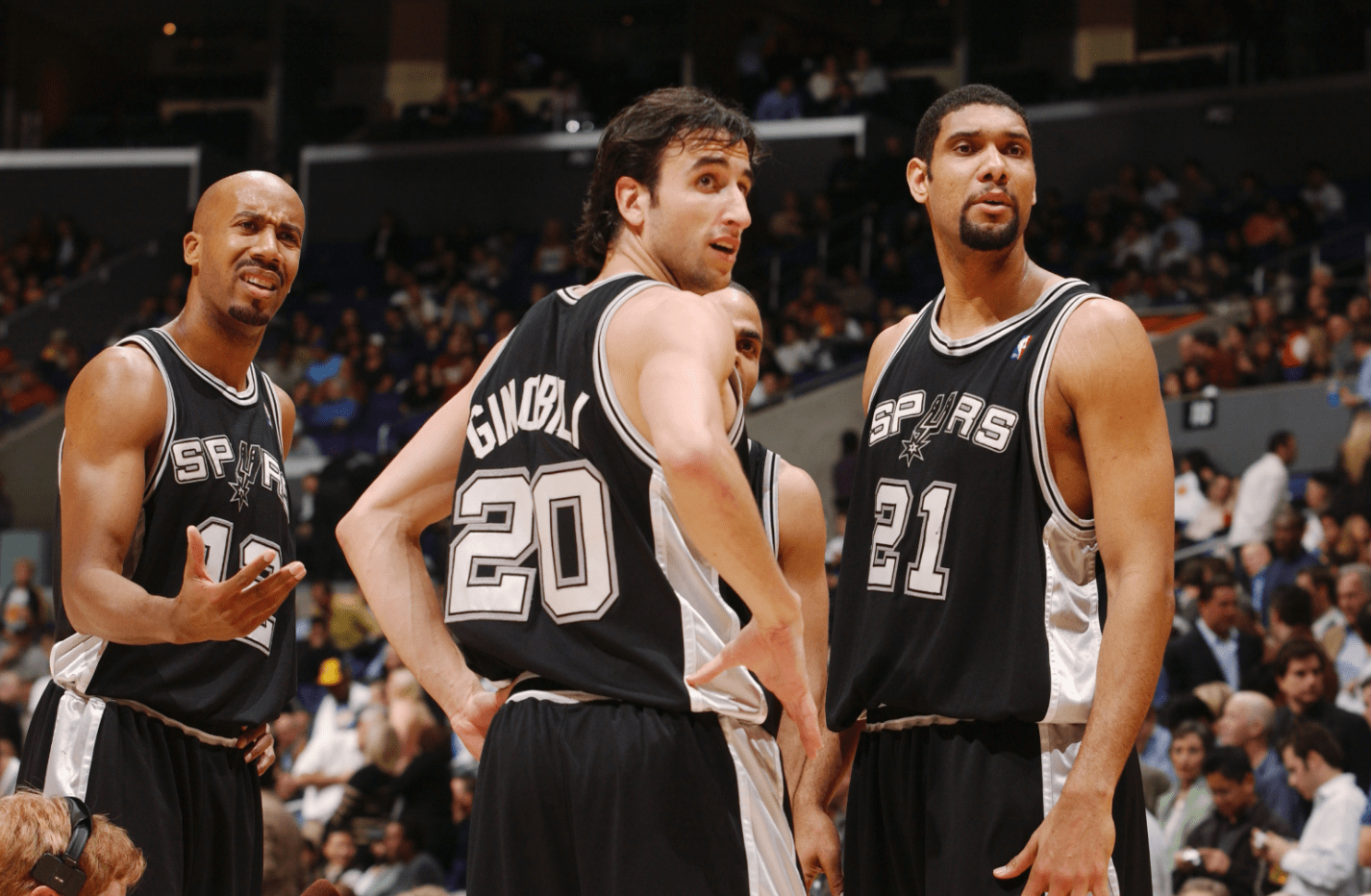 佩杜拉：那不勒斯持续追逐梅努；洛伦佐-卢卡换奇克传闻不实（佩杜拉：那不勒斯仍在追逐梅努，洛伦佐-卢卡与洛夫图斯-奇克互换传闻不实）