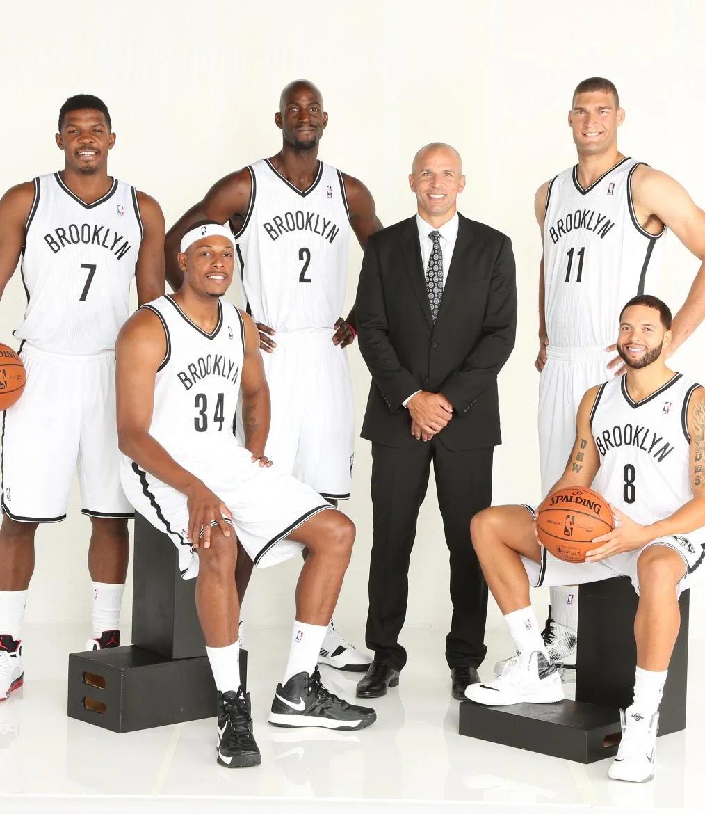 西甲前瞻：皇马遭遇联赛三连平，毕包新赛季伤病情况严重（西甲前瞻：皇马联赛三连平陷低迷，毕尔巴鄂新季伤兵满营）