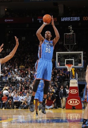 欧洲联赛积分榜竞争激烈（欧洲各大联赛积分榜争夺白热化）